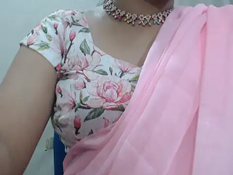 Snapshot of Lovely_Siri_23 chatting on 06.07.26 Lovely Siri 23 online show from 06.07.26