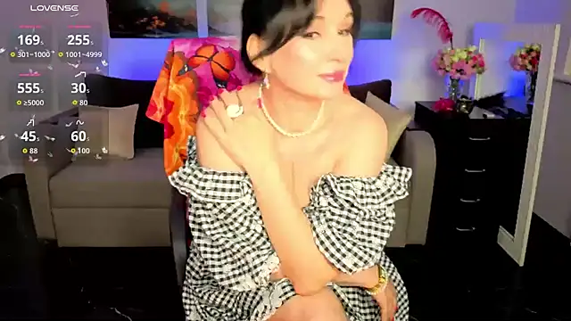 Snapshot of Sofia_Ford chatting on 06.18.26 Sofia Ford online show from 06.18.26