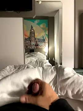 Snapshot of neugrg chatting on 10.06.25 neugrg online show from 10.06.25