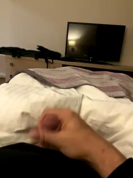 Snapshot of neugrg chatting on 11.12.25 neugrg online show from 11.12.25