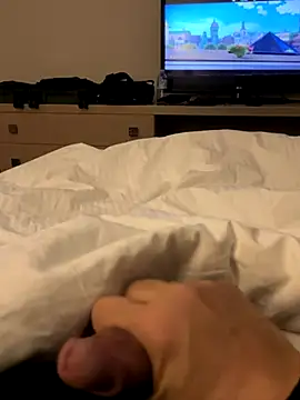 Snapshot of neugrg chatting on 11.15.25 neugrg online show from 11.15.25