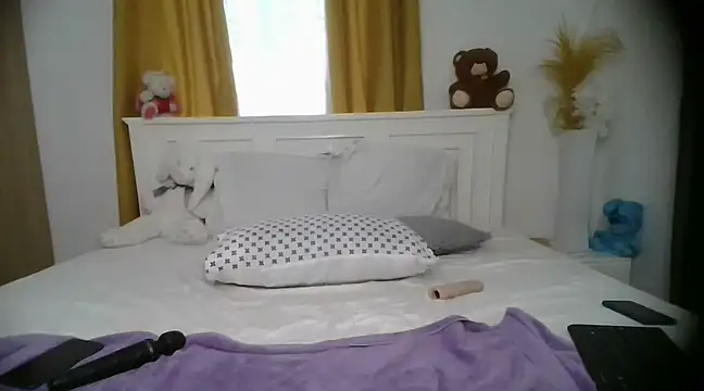 Snapshot of NAUGHTY__EBONY chatting on 02.10.25 NAUGHTY  EBONY online show from 02.10.25