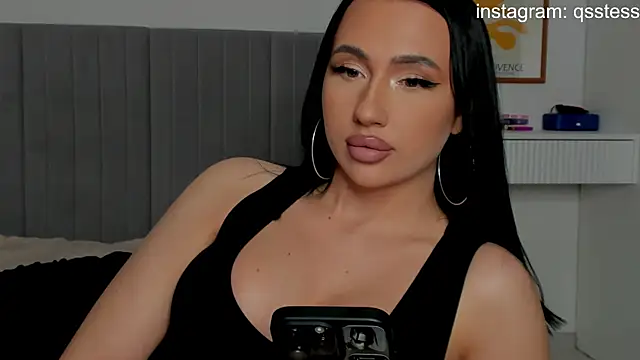 Snapshot of qsstess chatting on 01.07.25 qsstess online show from 01.07.25