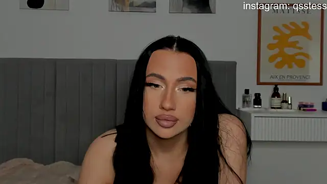 Snapshot of qsstess chatting on 01.07.25 qsstess online show from 01.07.25