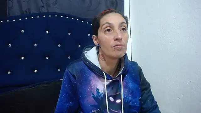 Snapshot of anyu1306 chatting on 12.15.24 anyu1306 online show from 12.15.24