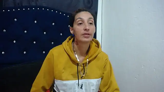 Snapshot of anyu1306 chatting on 12.24.24 anyu1306 online show from 12.24.24