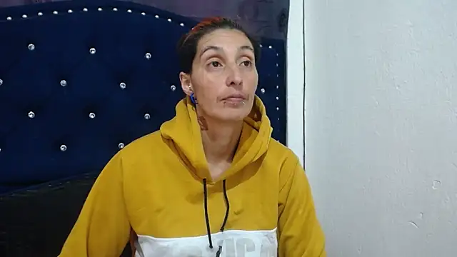 Snapshot of anyu1306 chatting on 12.24.24 anyu1306 online show from 12.24.24