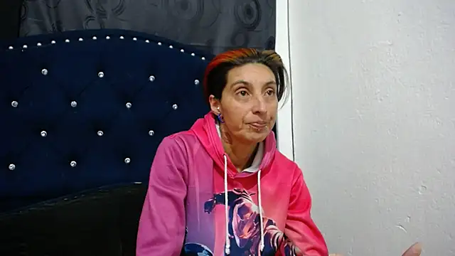 Snapshot of anyu1306 chatting on 01.06.25 anyu1306 online show from 01.06.25