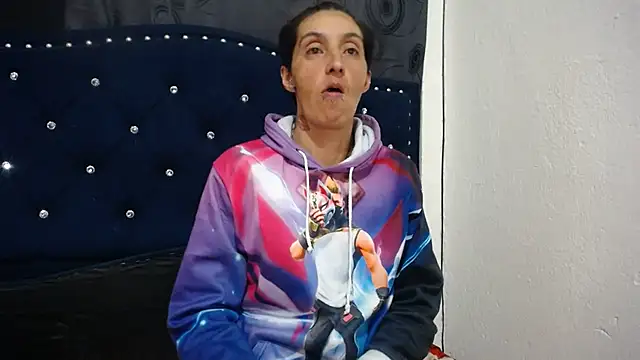 Snapshot of anyu1306 chatting on 01.29.25 anyu1306 online show from 01.29.25