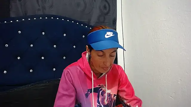 Snapshot of anyu1306 chatting on 01.30.25 anyu1306 online show from 01.30.25