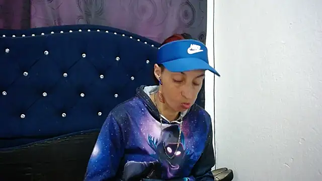 Snapshot of anyu1306 chatting on 02.19.25 anyu1306 online show from 02.19.25