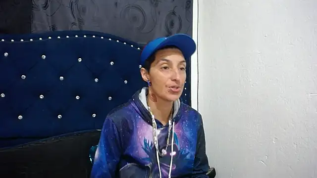 Snapshot of anyu1306 chatting on 03.15.25 anyu1306 online show from 03.15.25