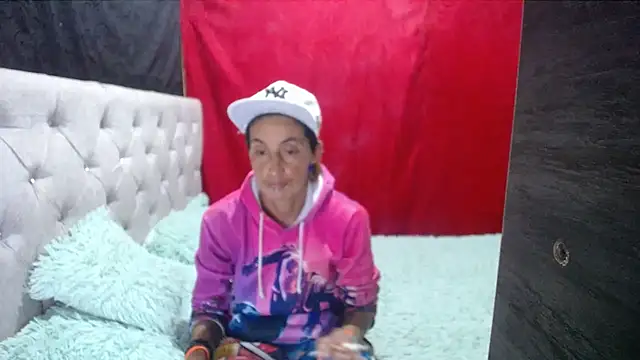 Snapshot of anyu1306 chatting on 10.09.25 anyu1306 online show from 10.09.25