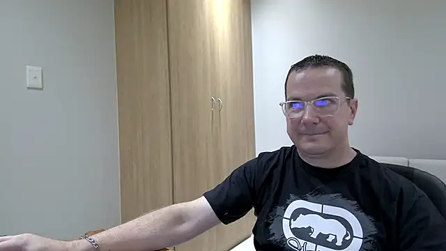 BrettJ81 online show from 03.04.25