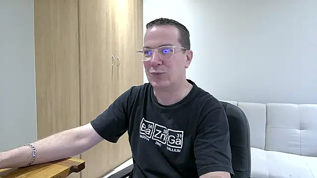 BrettJ81 online show from 03.06.25