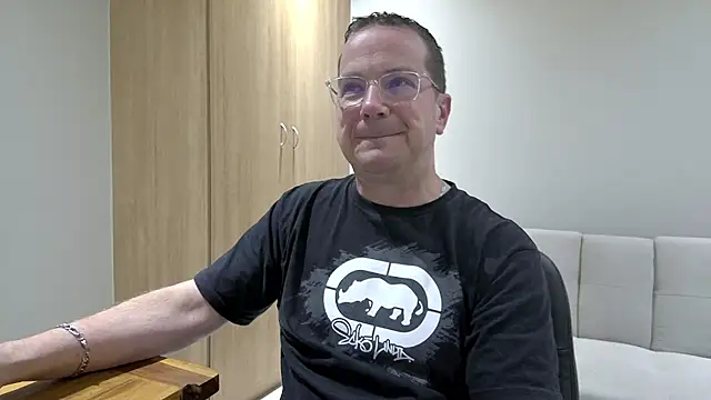 BrettJ81 online show from 11.24.25