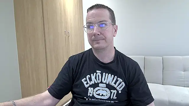 BrettJ81 online show from 03.07.26