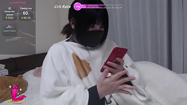Snapshot of mimika0403 chatting on 11.26.25 mimika0403 online show from 11.26.25