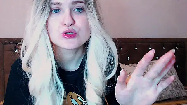 Sara4uu online show from 02.08.25