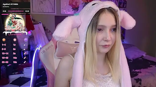 Evie Ro online show from 01.05.25