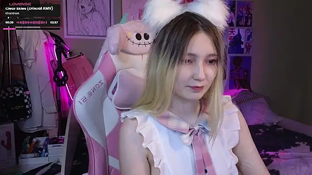 Evie Ro online show from 01.08.25