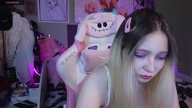 Evie Ro online show from 02.02.25