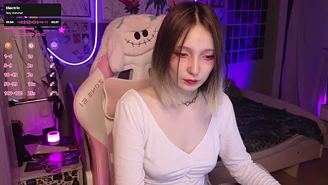 Evie Ro online show from 09.16.25