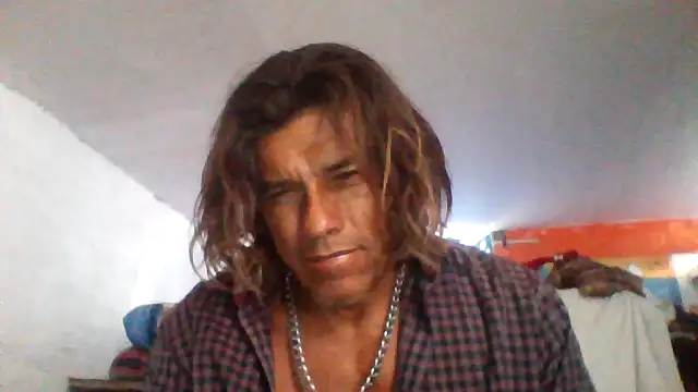 Snapshot of kvr27 chatting on 04.29.26 kvr27 online show from 04.29.26