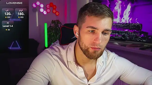 Sweeet  boy online show from 11.04.25