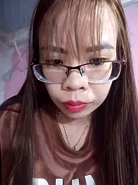 Snapshot of __Mai-love19__ chatting on 02.04.25 Mai-love19 online show from 02.04.25