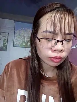 Snapshot of __Mai-love19__ chatting on 02.13.25 Mai-love19 online show from 02.13.25
