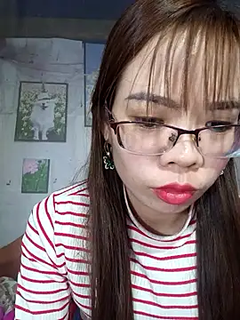 Snapshot of __Mai-love19__ chatting on 02.14.25 Mai-love19 online show from 02.14.25