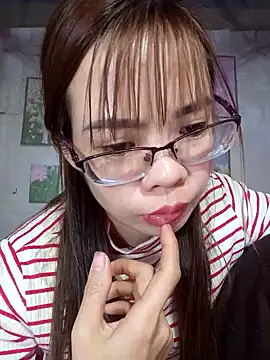 Snapshot of __Mai-love19__ chatting on 02.14.25 Mai-love19 online show from 02.14.25