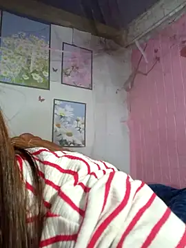 Snapshot of __Mai-love19__ chatting on 02.15.25 Mai-love19 online show from 02.15.25