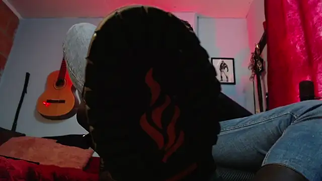 dom2travelersss online show from 09.18.25