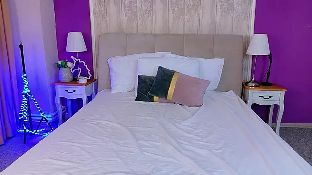 BrianaJoy online show from 02.12.26