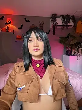 DaniDusan  online show from 10.30.25