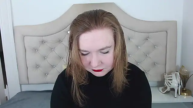 LaraDream online show from 01.21.25