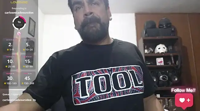 soyelcarlitos  online show from 03.19.25