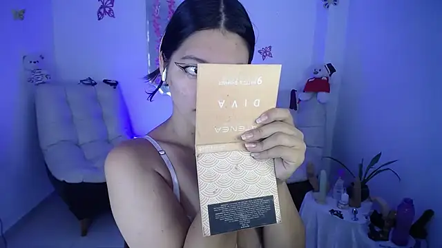 Snapshot of susan_smith18 chatting on 01.15.25 susan smith18 online show from 01.15.25