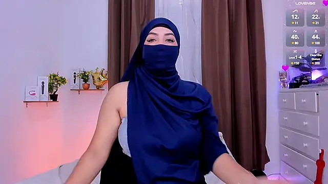 Snapshot of KeishaDanger_ chatting on 02.28.25 KeishaDanger online show from 02.28.25