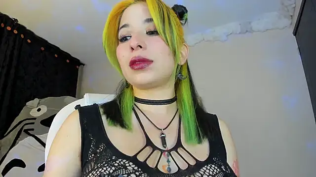 Snapshot of Laughing_Naty chatting on 12.03.24 Laughing Naty online show from 12.03.24