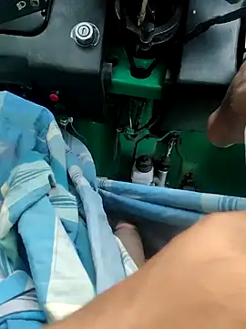 Snapshot of Kolkata___Boy chatting on 12.19.24 Kolkata Boy online show from 12.19.24